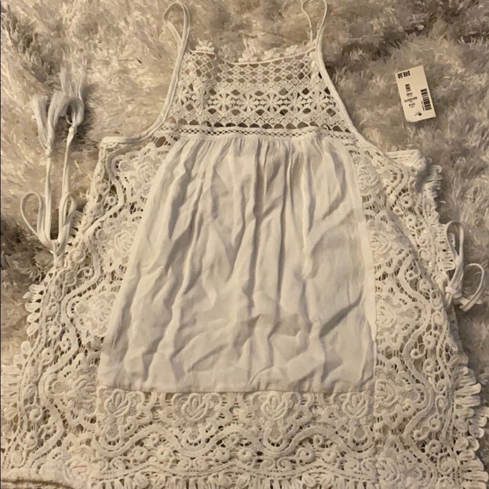 White Aeropostale tank top